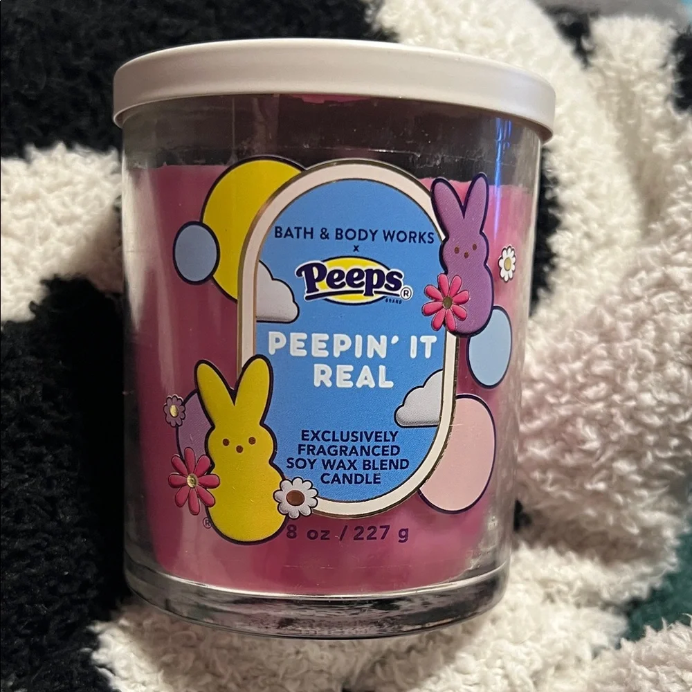 NWT Bath and Body Works Peepin' It Real Signature Single Wick Candle- 8 Oz